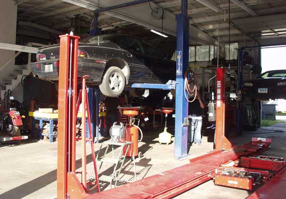 Evans Automotive Repair Colchester Connecticut Lifts & Alignment Machine